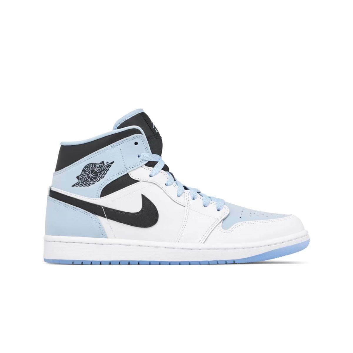 Jordan 1s with Pastel Blue replacement laces by Kicks Shoelaces