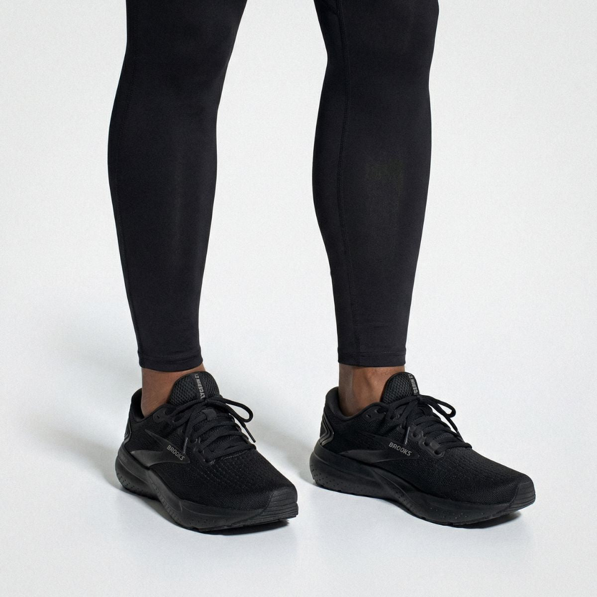 Replacement shoe laces for Brooks Glycerin 21 running shoes by Kicks Shoelaces.